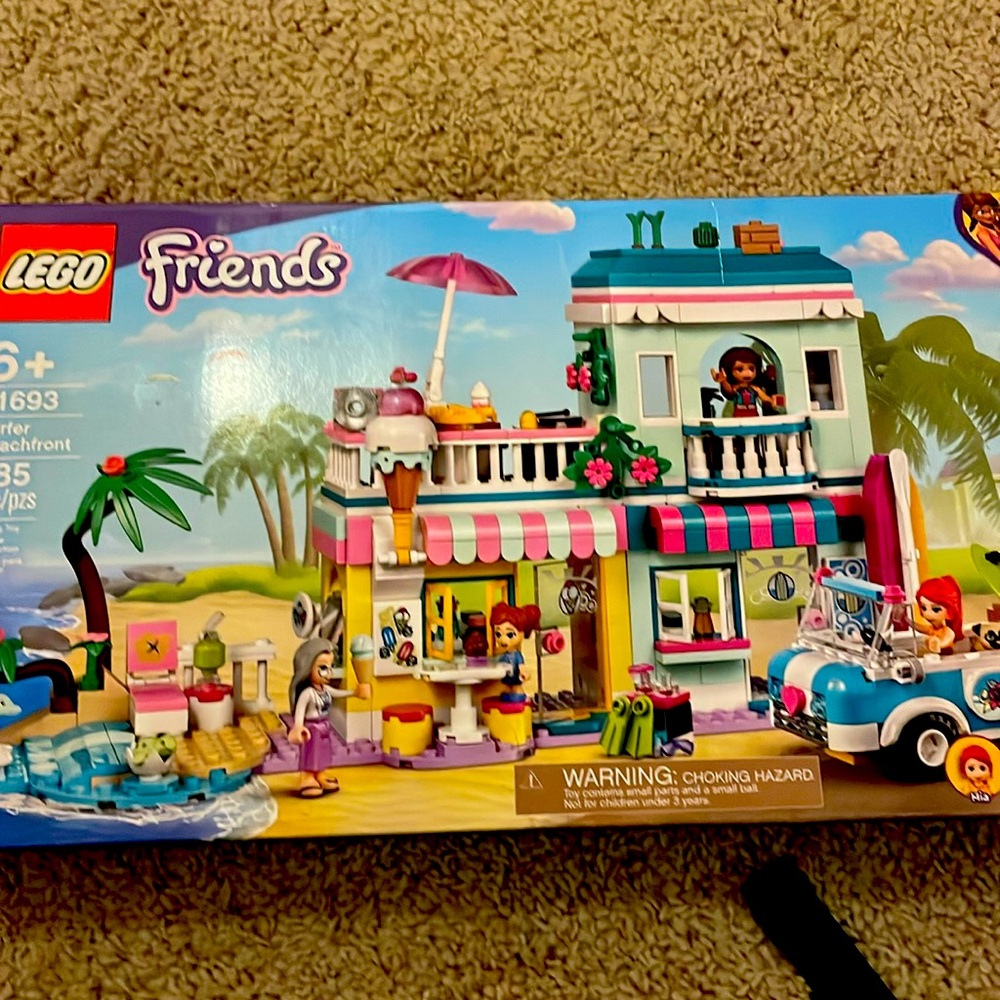 Lego Friends Surfer Beachfront